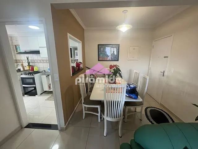 Apartamento 3 quartos e 1 banheiro, à venda, no bairro Martin de Sá em Caraguatatuba
