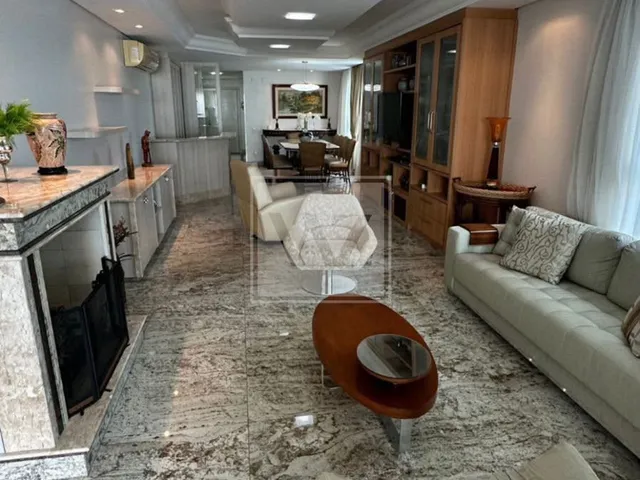 Apartamento 5 quartos e 6 banheiros, à venda, no bairro Centro em Balneário Camboriú