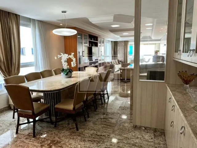 Apartamento 5 quartos e 6 banheiros, à venda, no bairro Centro em Balneário Camboriú