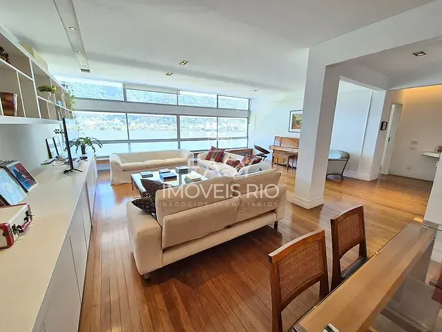 Apartamento com 240m² 4 quartos e 4 banheiros, à venda, no bairro Lagoa em Rio de Janeiro