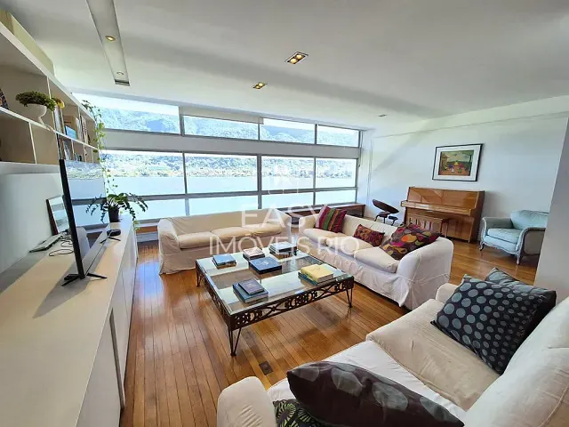 Apartamento com 240m² 4 quartos e 4 banheiros, à venda, no bairro Lagoa em Rio de Janeiro