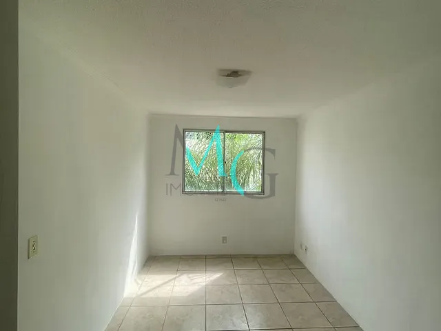 Apartamento 2 quartos e 1 banheiro, à venda, no bairro Guaratiba em Rio de Janeiro