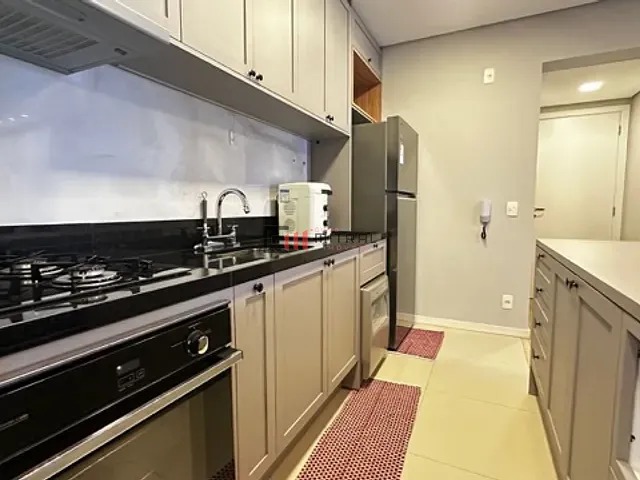 Apartamento 2 quartos e 2 banheiros, para alugar, no bairro Gleba Fazenda Palhano em Londrina