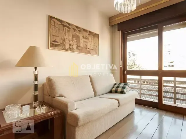 Apartamento 3 quartos e 2 banheiros, à venda, no bairro Floresta em Porto Alegre