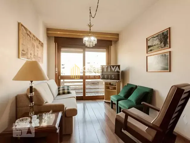 Apartamento 3 quartos e 2 banheiros, à venda, no bairro Floresta em Porto Alegre