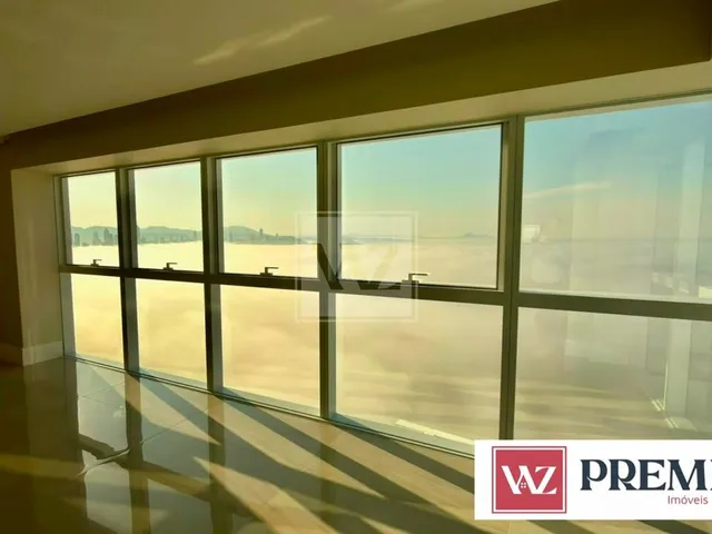 Apartamento com 381m² 4 quartos e 5 banheiros, à venda, no bairro Centro em Balneário Camboriú