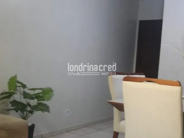 Apartamento 3 quartos e 1 banheiro, à venda, no bairro Industrial em Londrina