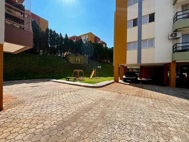 Foto do Apartamento - Apartamento à venda, 03 Quartos (01 suíte), Sacada, 01 Vaga, 101.67M² total, Conjunto Residencial Itamaraty, Londrina - PR | ZBM NEGOCIOS IMOBILIARIOS