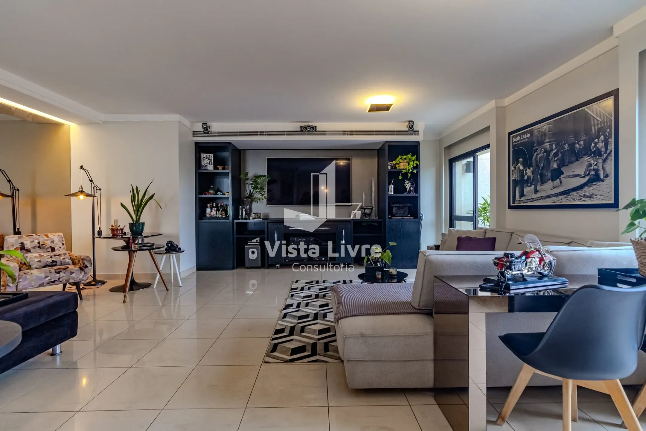 Apartamento, 3 quartos, 270 m² - Foto 1