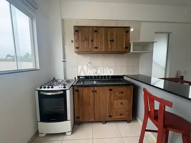 Apartamento 2 quartos e 1 banheiro, para alugar, no bairro Armação em Penha