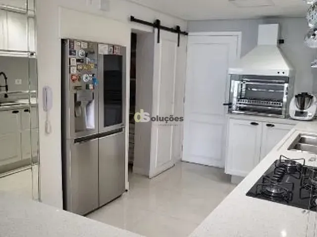 Apartamento 3 quartos e 3 banheiros, à venda, no bairro Aclimação em São Paulo