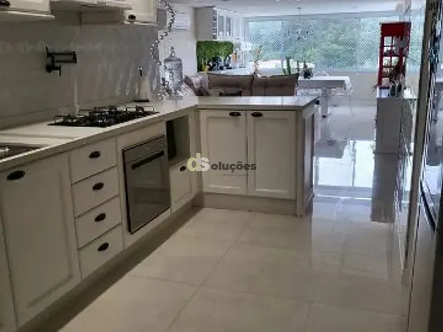 Apartamento 3 quartos e 3 banheiros, à venda, no bairro Aclimação em São Paulo