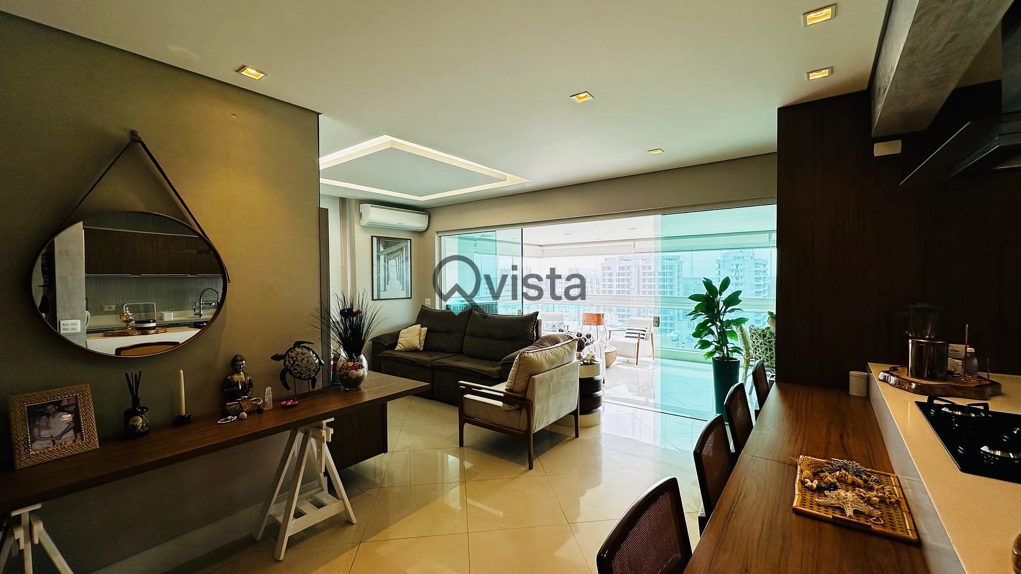 Apartamento à venda com 3 quartos, 115m² - Foto 1