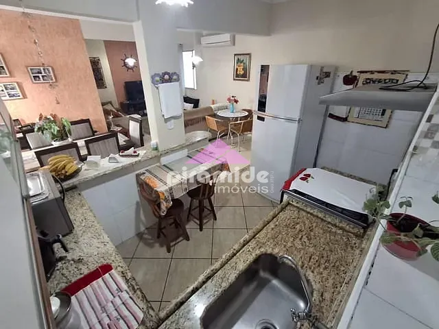 Apartamento com 125m² 2 quartos e 2 banheiros, à venda, no bairro Centro em Caraguatatuba