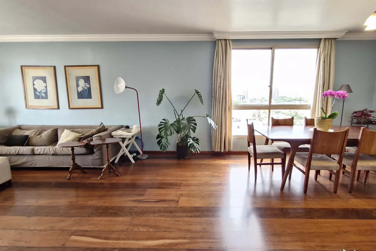 Apartamento para venda em Brooklin com 3 quartos, sendo 1 suíte, 182m²