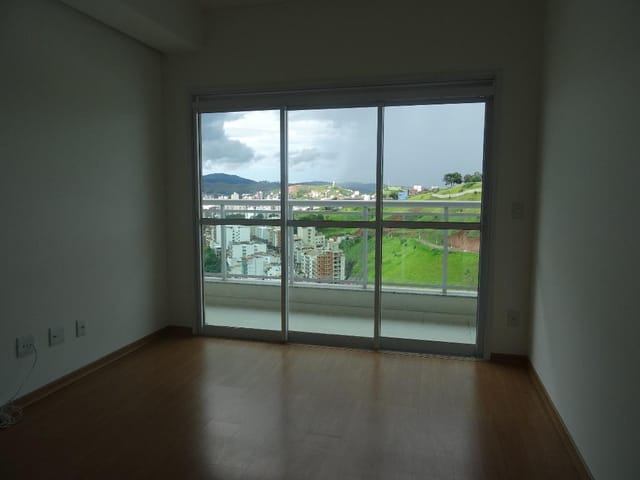 Apartamento 1 quarto e 1 banheiro, à venda, no bairro São Mateus em Juiz de Fora
