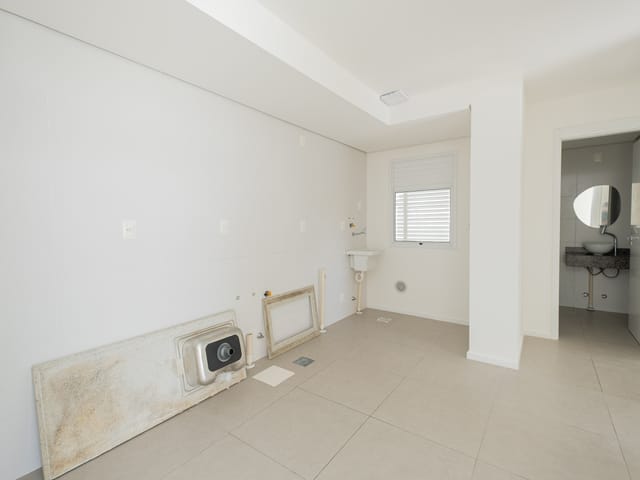 Apartamento com 62m² 2 quartos e 1 banheiro, para alugar, no bairro Centro em Pelotas