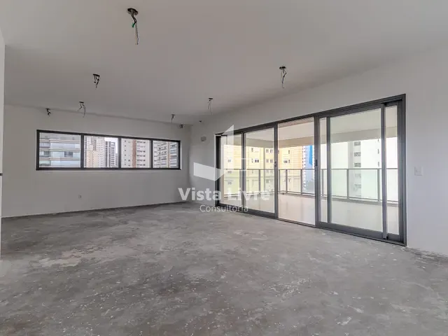 Apartamento com 250m² 4 quartos e 5 banheiros, à venda, no bairro Itaim Bibi em São Paulo