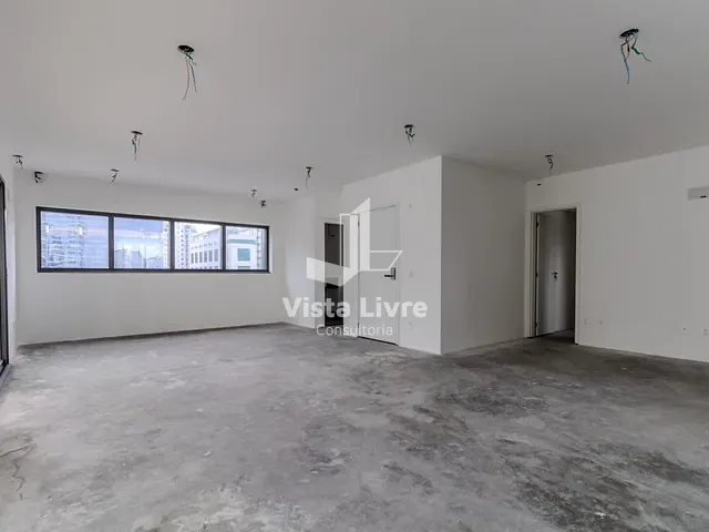 Apartamento com 250m² 4 quartos e 5 banheiros, à venda, no bairro Itaim Bibi em São Paulo