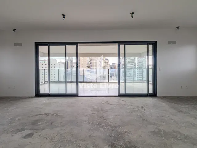 Apartamento com 250m² 4 quartos e 5 banheiros, à venda, no bairro Itaim Bibi em São Paulo