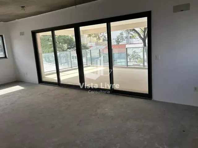 Apartamento com 250m² 4 quartos e 5 banheiros, à venda, no bairro Itaim Bibi em São Paulo