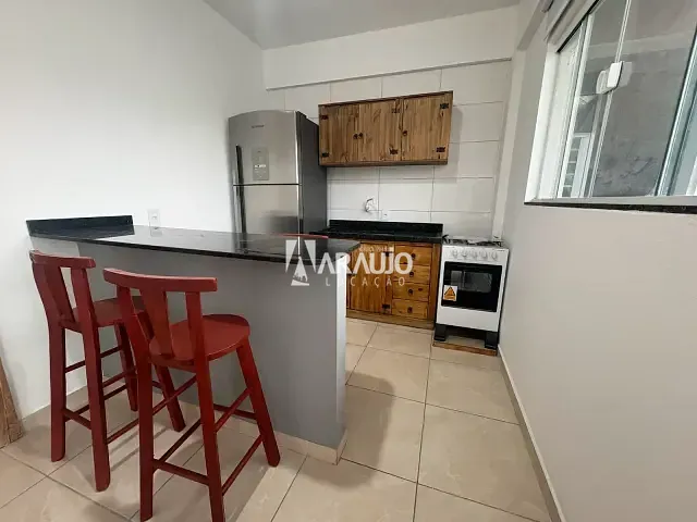 Apartamento 2 quartos e 1 banheiro, para alugar, no bairro Armação em Penha