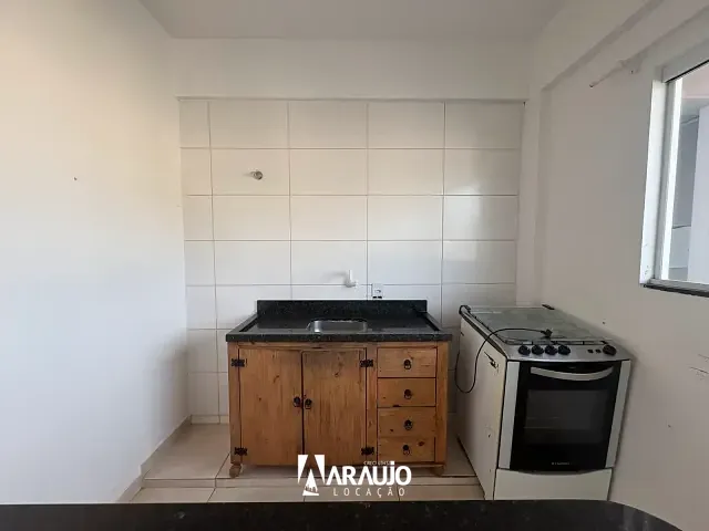 Apartamento 2 quartos e 1 banheiro, para alugar, no bairro Armação em Penha