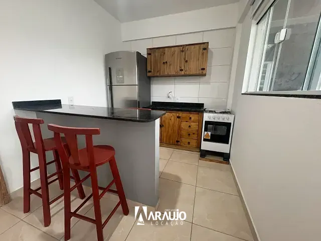 Apartamento 2 quartos e 1 banheiro, para alugar, no bairro Armação em Penha