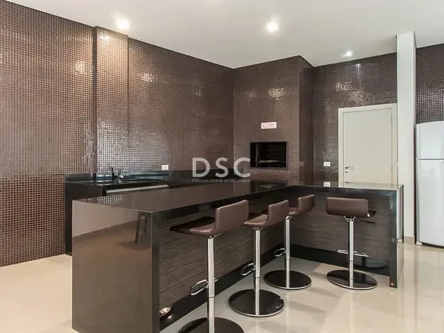 Apartamento com 225m² 3 quartos e 5 banheiros, à venda, no bairro Cabral em Curitiba