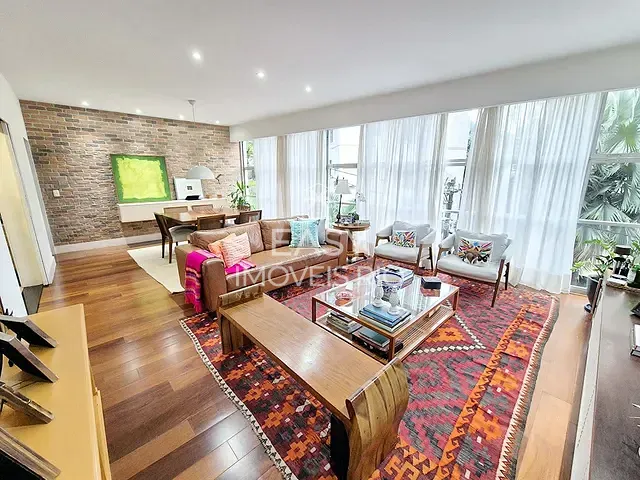 Apartamento 3 quartos e 3 banheiros, à venda, no bairro Lagoa em Rio de Janeiro