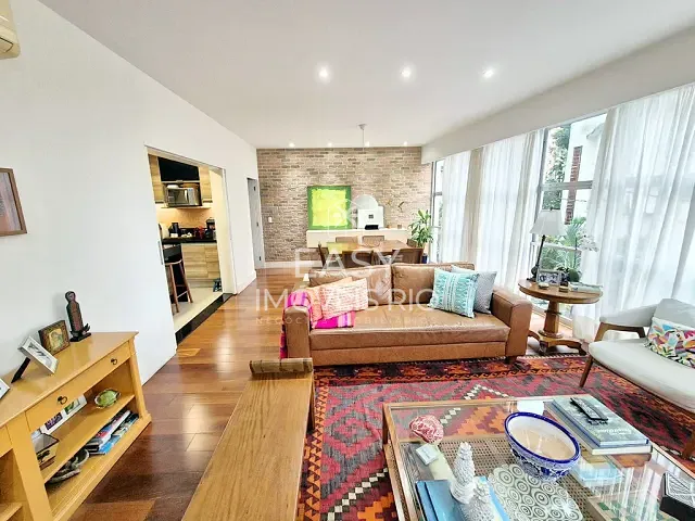 Apartamento 3 quartos e 3 banheiros, à venda, no bairro Lagoa em Rio de Janeiro