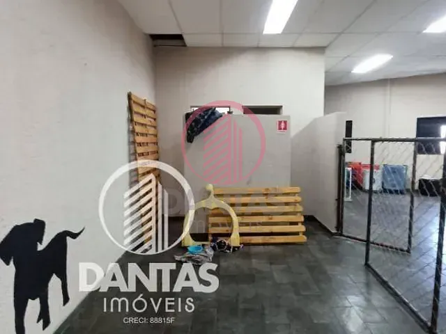 Prédio com 546m², à venda, no bairro Veloso em Osasco