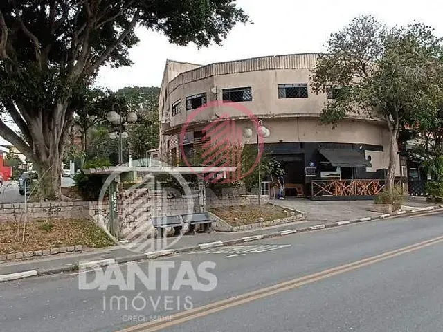 Prédio com 546m², à venda, no bairro Veloso em Osasco