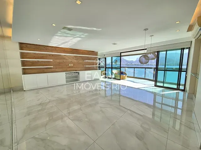 Apartamento 3 quartos e 5 banheiros, à venda, no bairro Lagoa em Rio de Janeiro