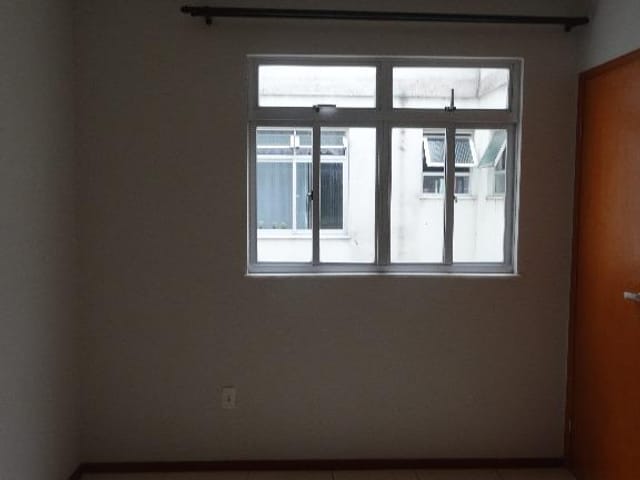 Apartamento 1 quarto e 1 banheiro, para alugar, no bairro Morro da Glória em Juiz de Fora