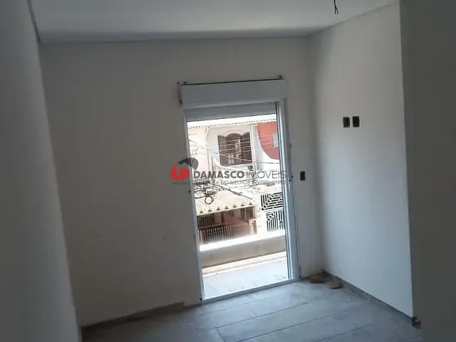 Apartamento 2 quartos e 2 banheiros, à venda, no bairro Vila Bastos em Santo André