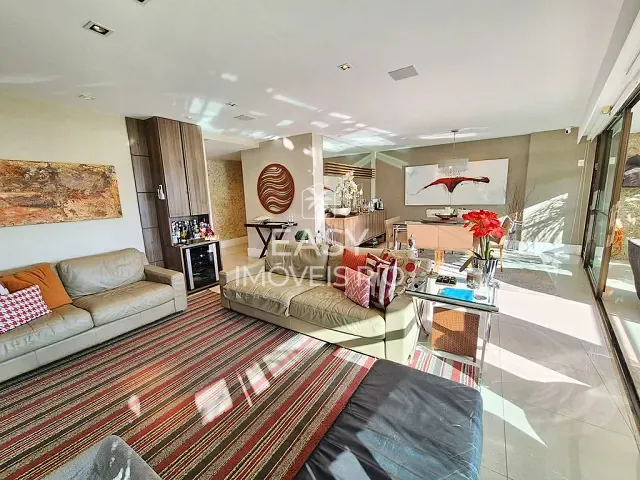 Apartamento 3 quartos e 5 banheiros, à venda, no bairro Lagoa em Rio de Janeiro