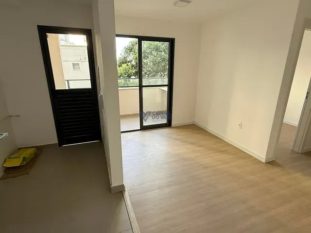 Apartamento 2 quartos e 2 banheiros, para alugar, no bairro Jardim das Indústrias em São José dos Campos