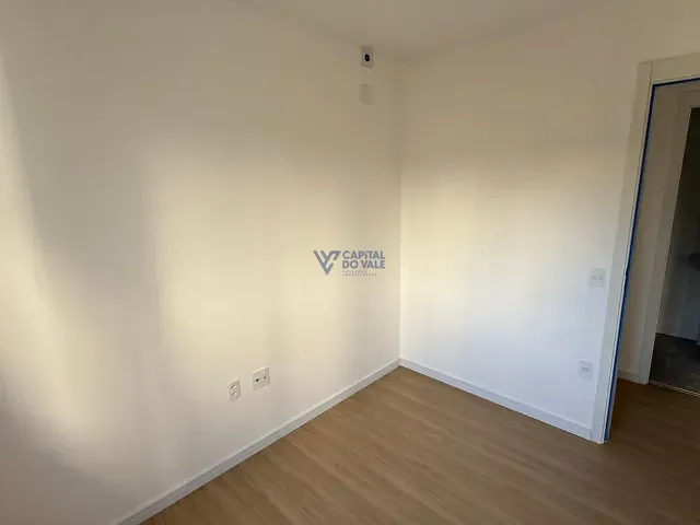 Apartamento 2 quartos e 2 banheiros, para alugar, no bairro Jardim das Indústrias em São José dos Campos