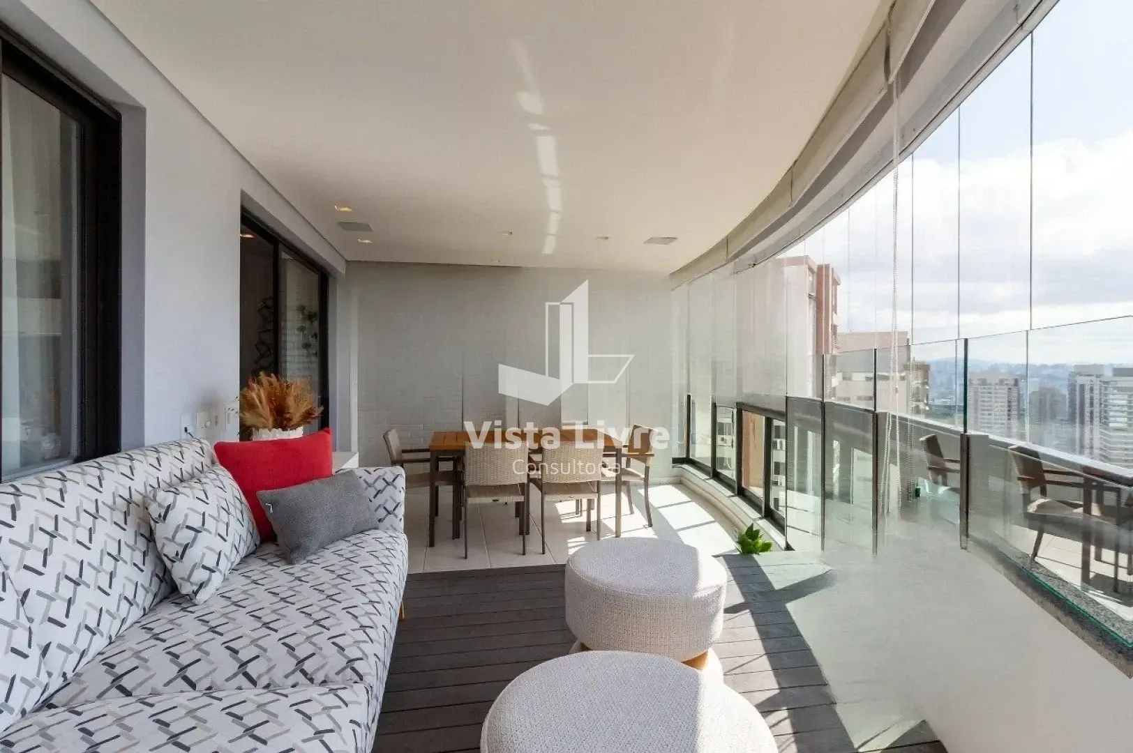 Apartamento, 3 quartos, 218 m² - Foto 1