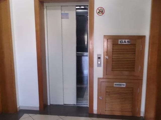 Apartamento 1 quarto e 1 banheiro, à venda, no bairro Sagrada Família em Caxias do Sul