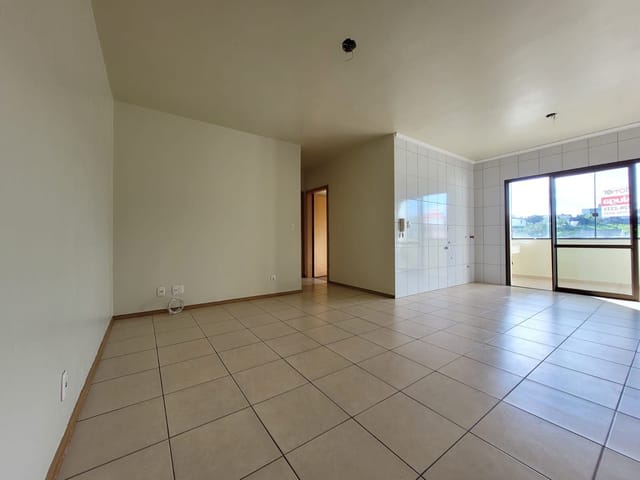 Apartamento 1 quarto e 1 banheiro, à venda, no bairro Sagrada Família em Caxias do Sul