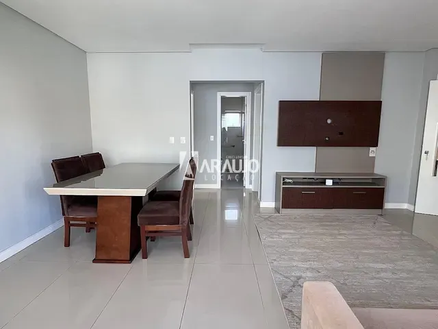 Apartamento com 140m² 2 quartos e 1 banheiro, para alugar, no bairro Pioneiros em Balneário Camboriú