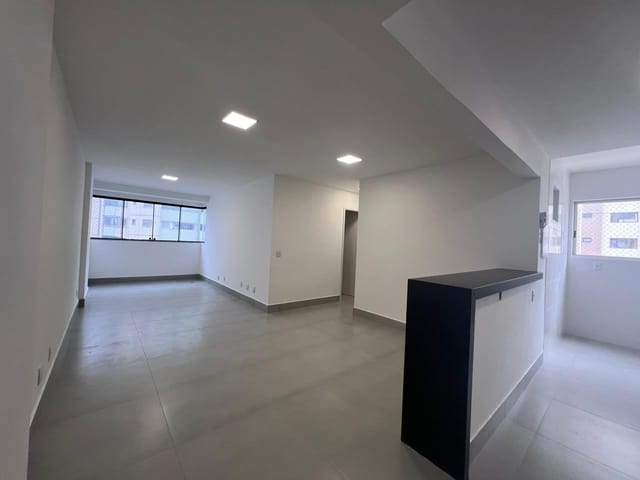 Foto do Apartamento - Apartamento à venda 3 quartos no Edifício Lago das Brisas no  Setor Bueno Goiânia GO. | Home Gyn Imóveis Ltda
