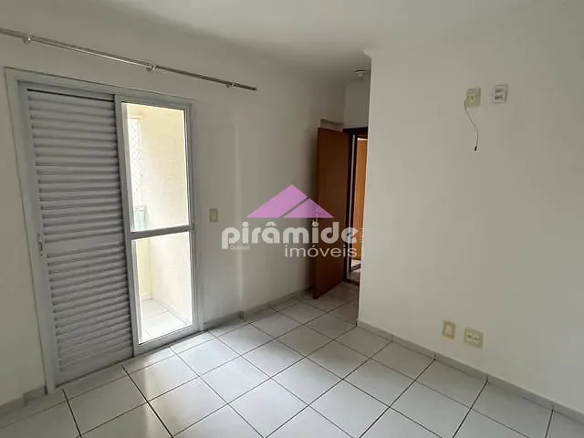 Apartamento 2 quartos e 2 banheiros, para alugar, no bairro Jardim Oriente em São José dos Campos