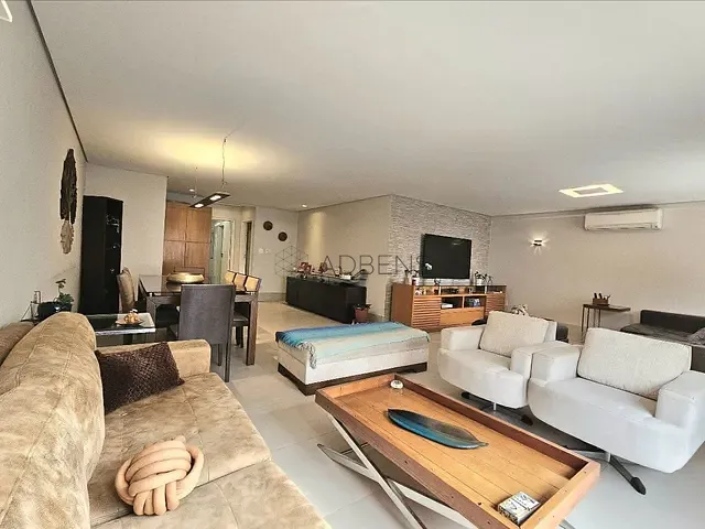 Apartamento 3 quartos e 4 banheiros, à venda, no bairro Itaim Bibi em São Paulo