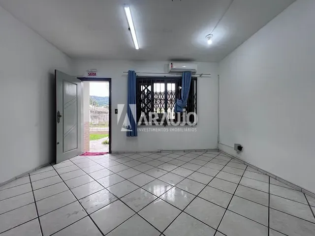 Apartamento 2 quartos e 1 banheiro, à venda, no bairro Ressacada em Itajaí