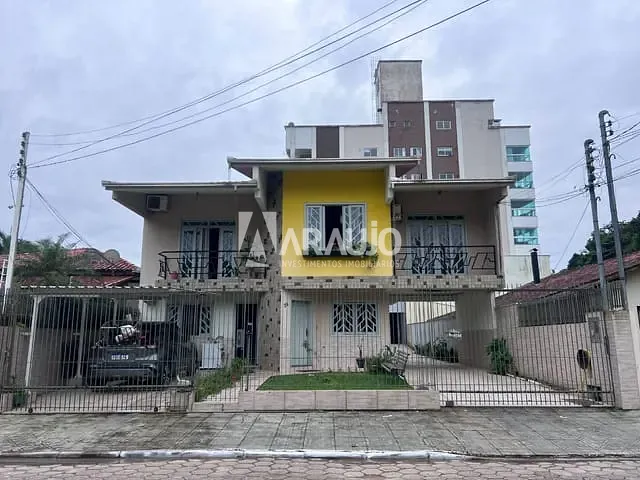 Apartamento 2 quartos e 1 banheiro, à venda, no bairro Ressacada em Itajaí