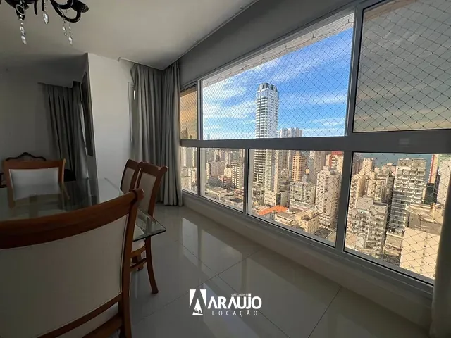Apartamento 3 quartos e 1 banheiro, para alugar, no bairro Centro em Balneário Camboriú