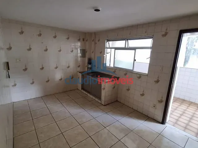 Apartamento 3 quartos e 2 banheiros, para alugar, no bairro Ano Bom em Barra Mansa